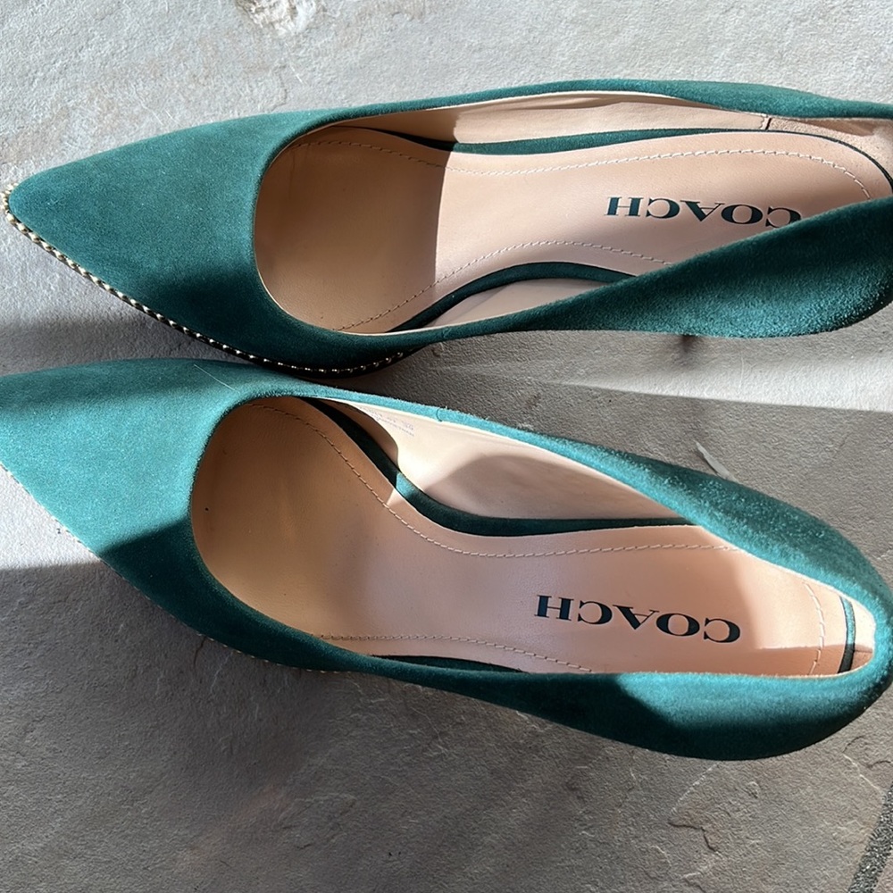 Coach Suede Waverly Pump in Jade - Picture 10 of 11